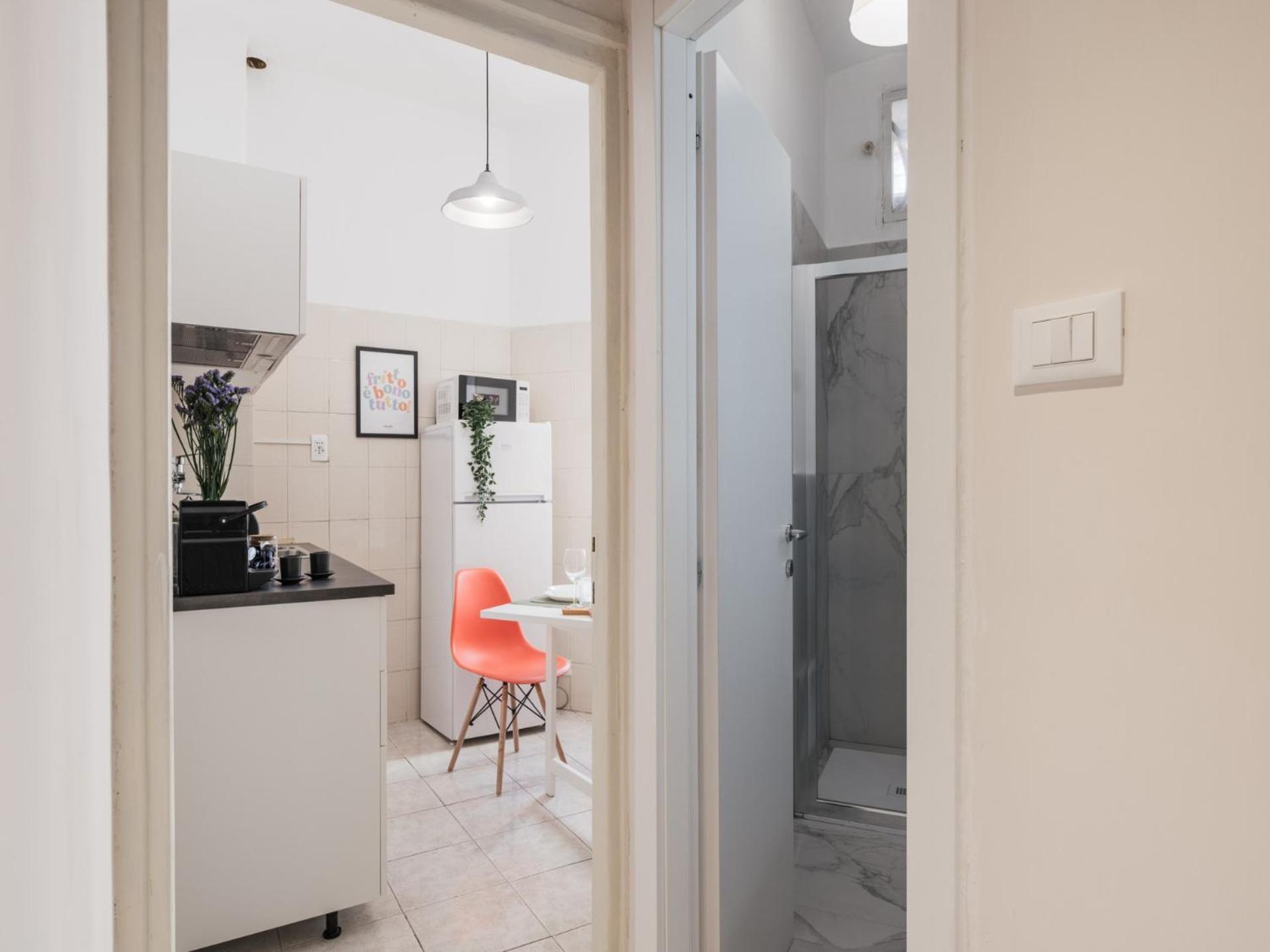 The Best Rent - Spacious One-Bedroom Apartment Near Colosseum Rome Buitenkant foto
