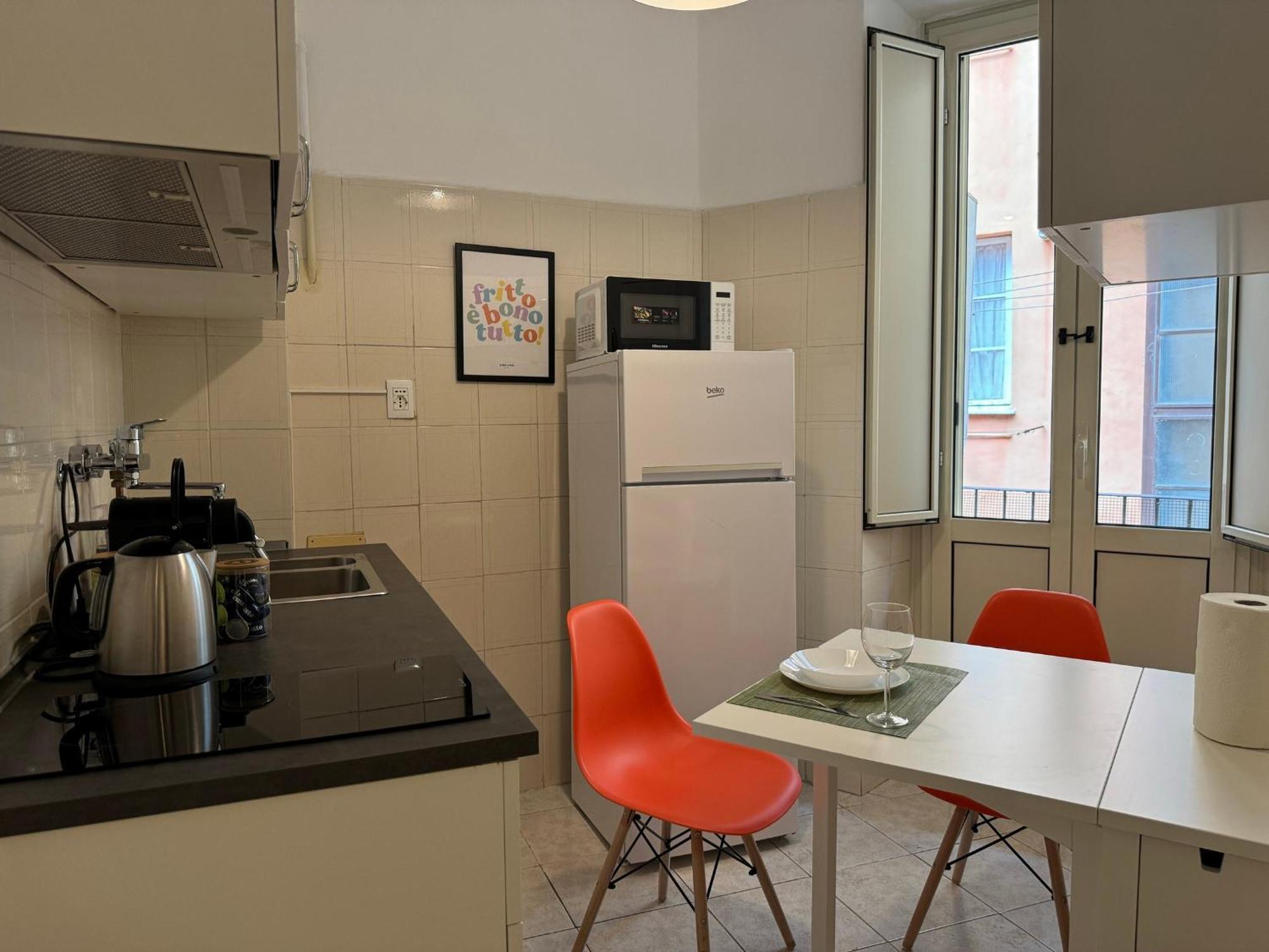 The Best Rent - Spacious One-Bedroom Apartment Near Colosseum Rome Buitenkant foto
